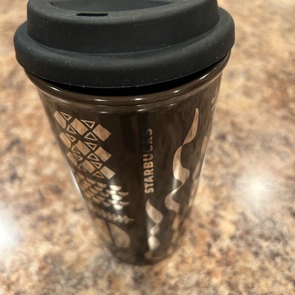 Starbucks Ltd Edition Ceramic travel Mug w/Silicone lid & iconic SB siren image! - Picture 10 of 12